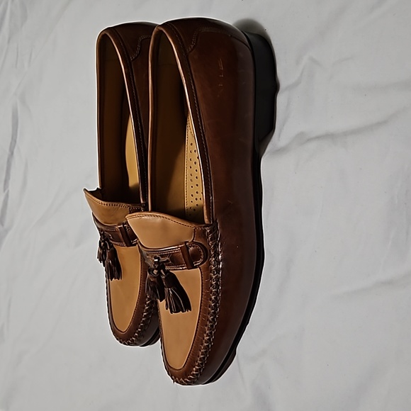 Johnston and Murphy two-tone tassel loafers. - Picture 2 of 8